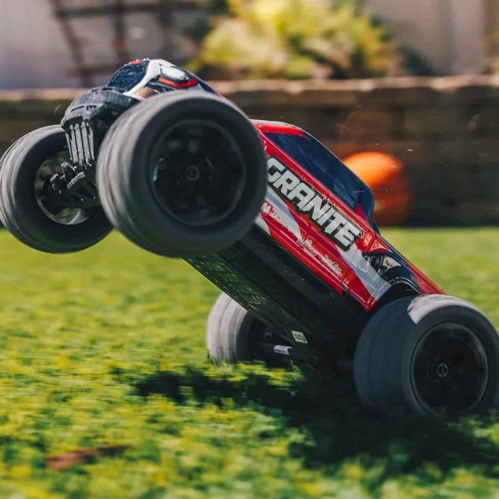 Arrma Granite Grom Mega 380 Brushed 4X4 Monster Truck RTR 1:18 (mit Akku + Lader) rot/weiß