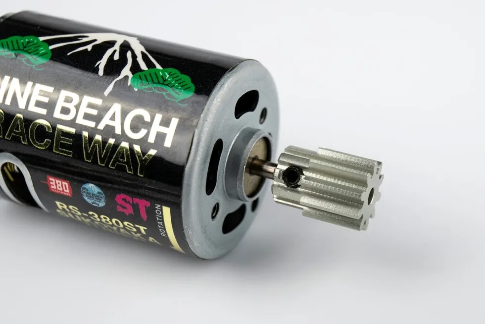 Pinebeach RS380-ST SUKOYAKA TUNED Motor mit 10T Motorritzel