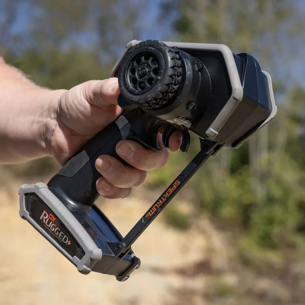 Spektrum Fernsteuerung DX Rugged DSMR+ mit SR615 Empfänger
