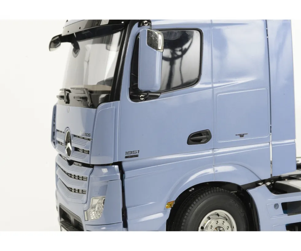 Tamiya Mercedes Benz Actros 1851 Gigaspace Bausatz #56335