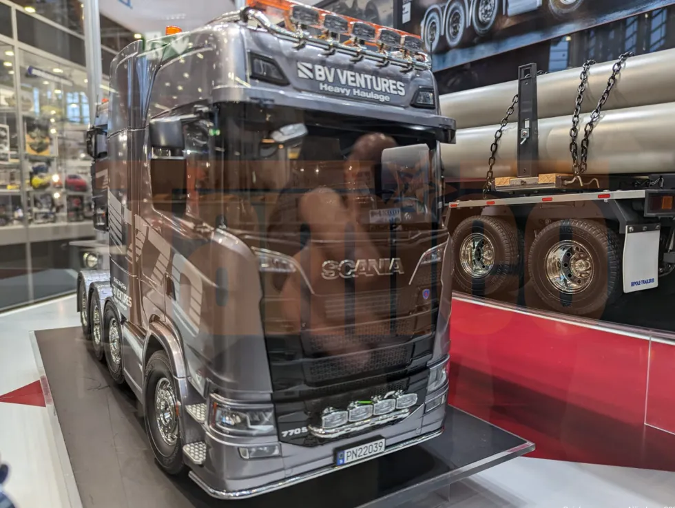 Tamiya 56371 Scania 770S 8x4/4 Bausatz 1:14
