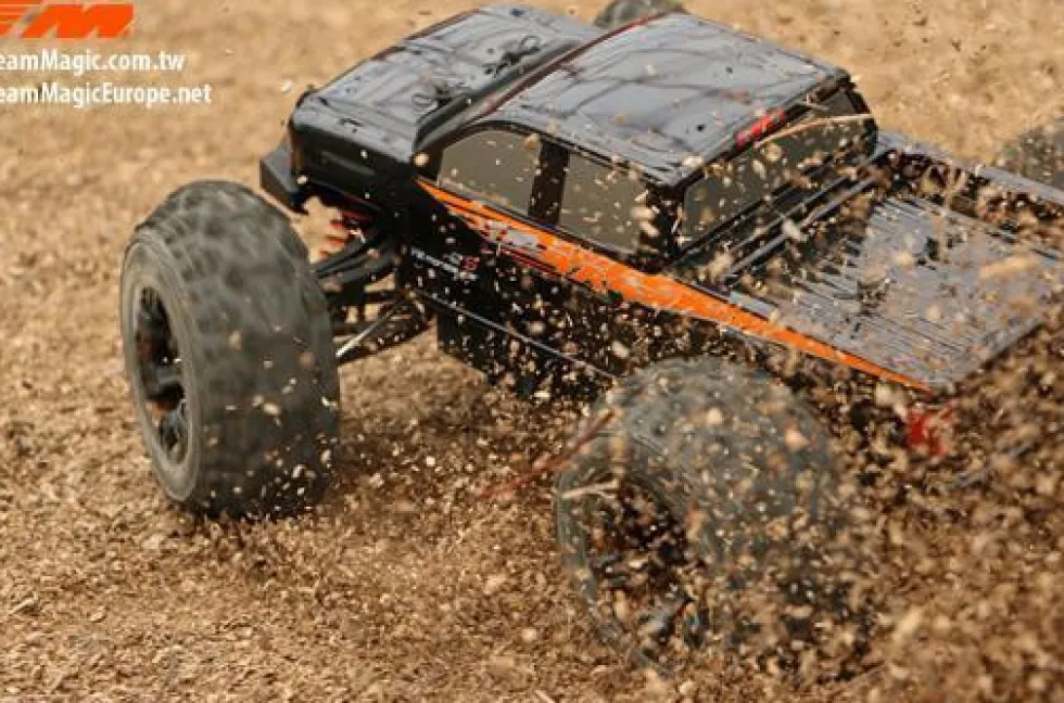 Team Magic E5 Monster Truck 4WD RTR 1:10 Brushless - waterproof - schwarz